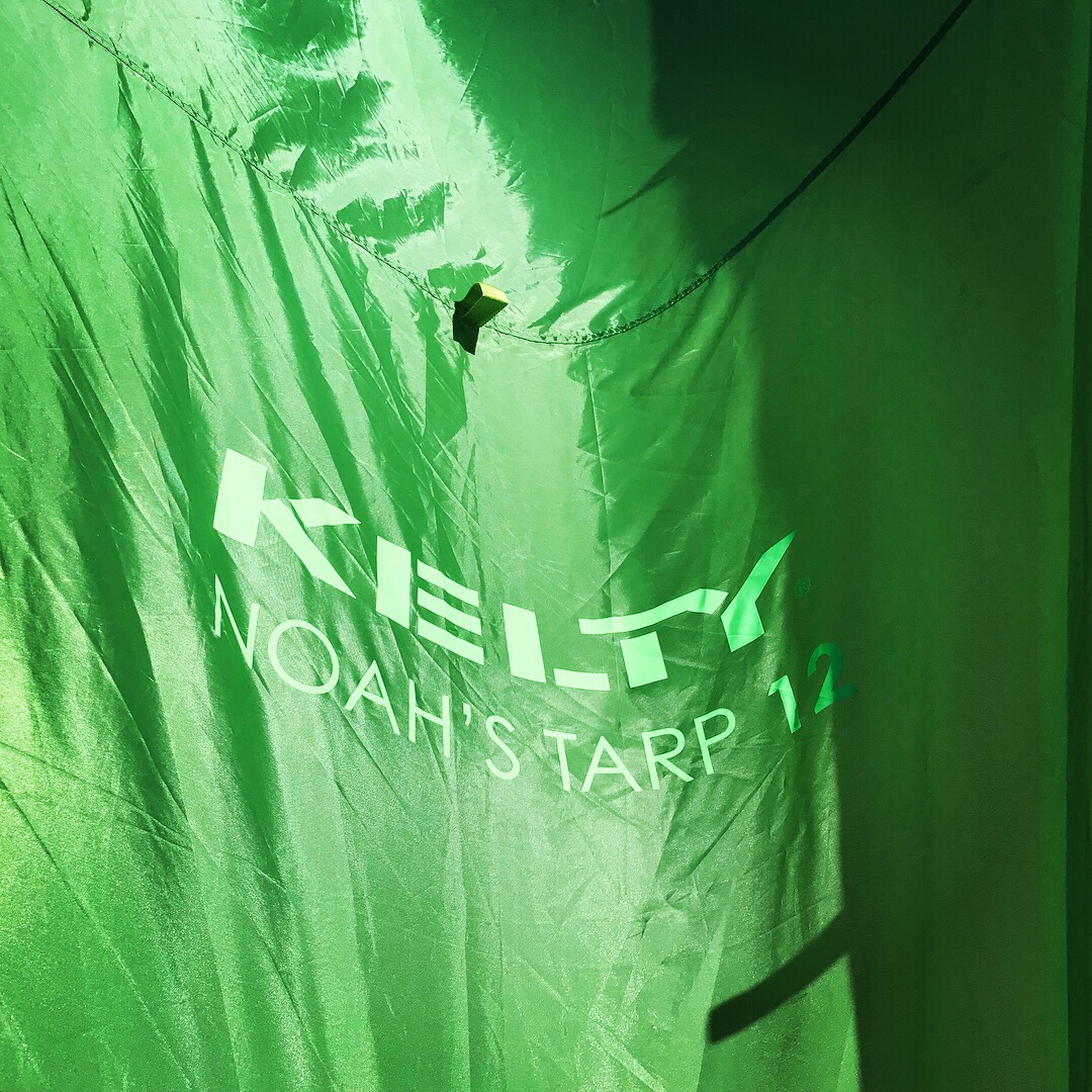 Kelty Noah’s Tarp 12 Beach Setup and Review Charactor Club